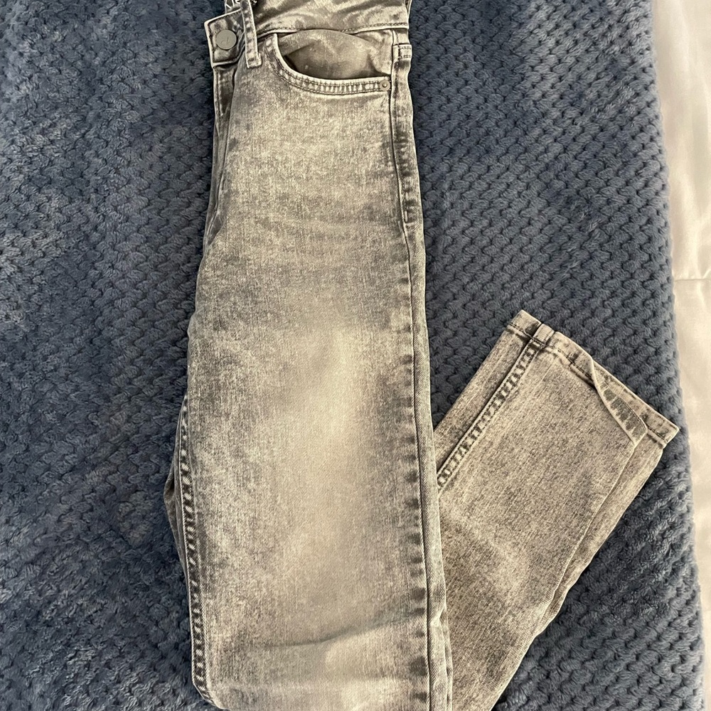 Skinny jeans